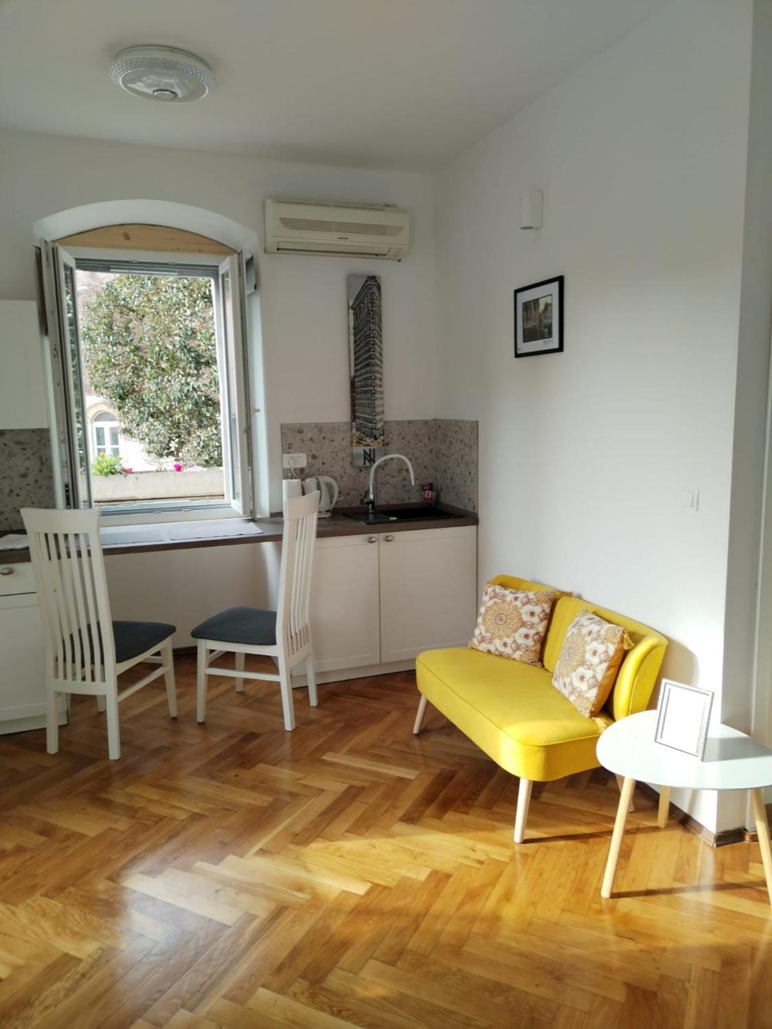 Sunny Terrace Διαμέρισμα Σπλιτ Εξωτερικό φωτογραφία